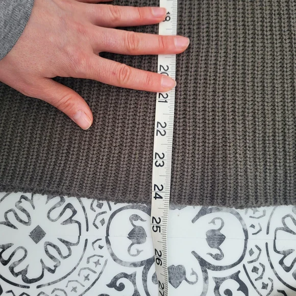 Women's Olive Green Sweater - Picture 3 of 3